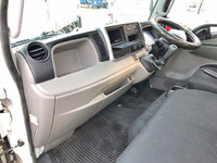 三菱ふそうキャンターアルミバン小型（2t・3t）[写真32]