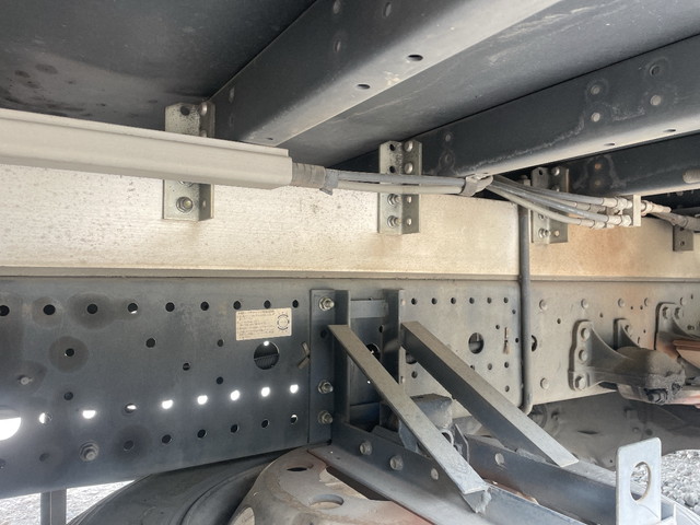 いすゞフォワードアルミウイング中型（4t）[写真19]