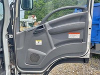 いすゞフォワードアルミウイング中型（4t）[写真24]