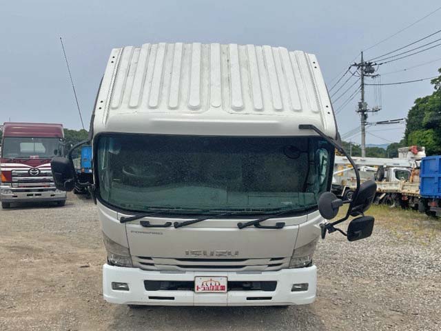 いすゞフォワードアルミウイング中型（4t）[写真05]