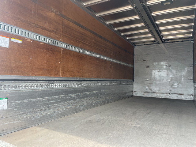 いすゞフォワードアルミウイング中型（4t）[写真08]