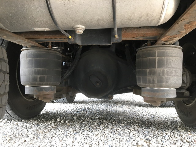 日野プロフィア冷蔵冷凍ウイング大型（10t）[写真24]