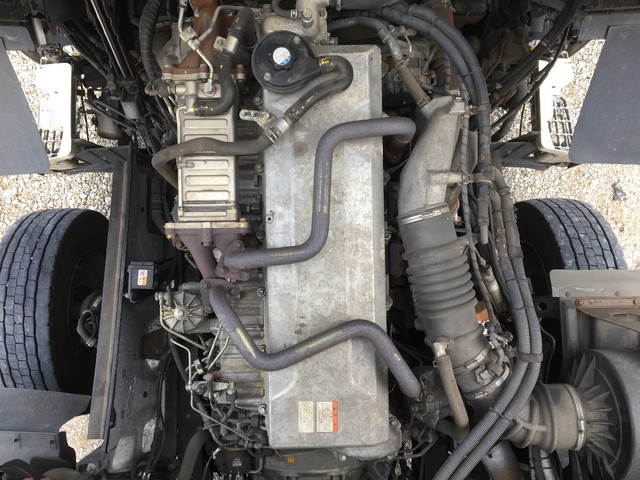 日野プロフィア冷蔵冷凍ウイング大型（10t）[写真25]