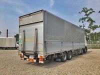 日野プロフィア冷蔵冷凍ウイング大型（10t）[写真02]