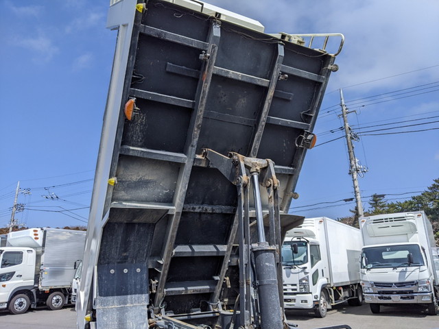 日野レンジャーダンプ増トン（6t・8t）[写真23]