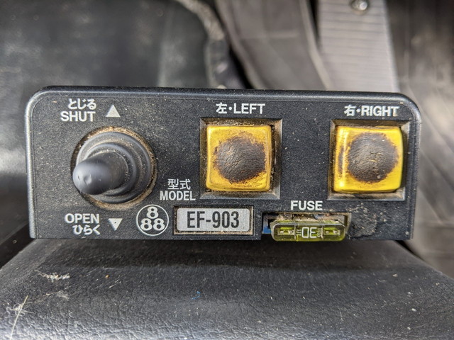 日野レンジャーダンプ増トン（6t・8t）[写真27]