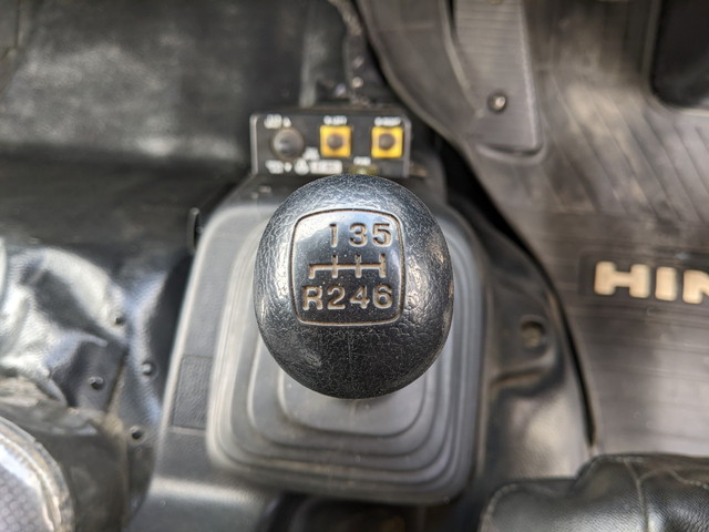 日野レンジャーダンプ増トン（6t・8t）[写真28]