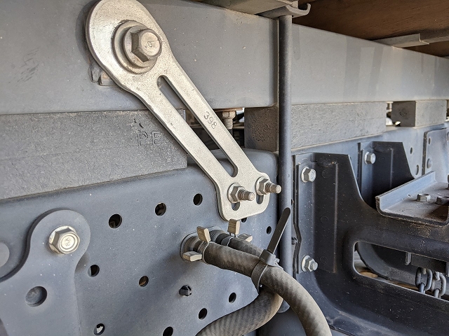 マツダタイタン平ボディ小型（2t・3t）[写真13]