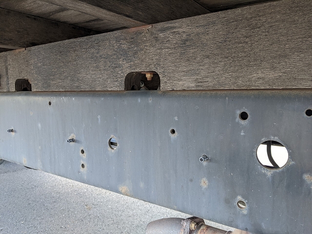 日野レンジャーアルミブロック中型（4t）[写真12]