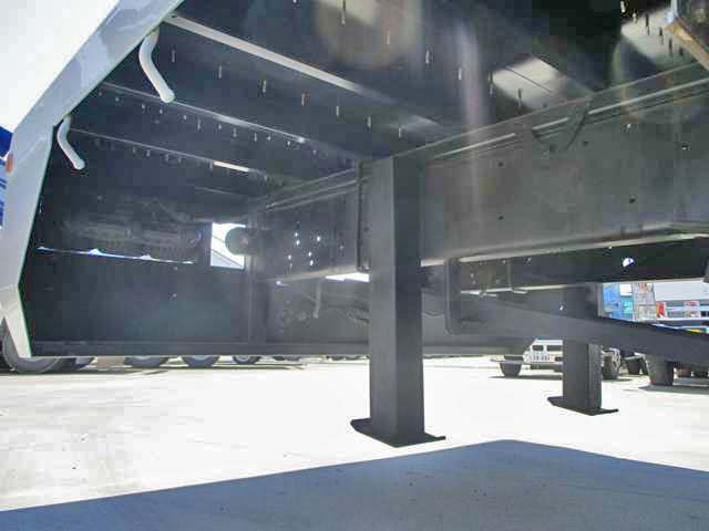 いすゞフォワードセルフクレーン4段増トン（6t・8t）[写真15]