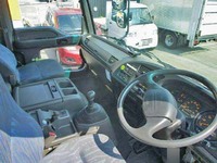 いすゞフォワードセルフクレーン4段増トン（6t・8t）[写真06]