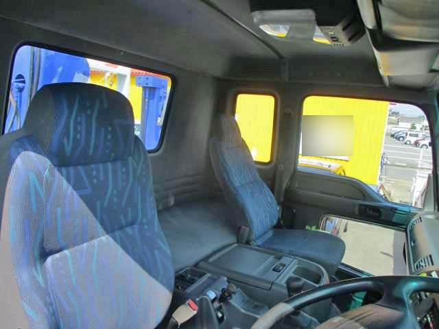 いすゞフォワードセルフクレーン4段増トン（6t・8t）[写真07]