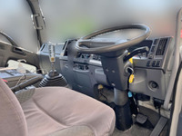 いすゞフォワードレッカー車中型（4t）[写真32]