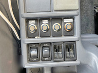 いすゞフォワードレッカー車中型（4t）[写真37]