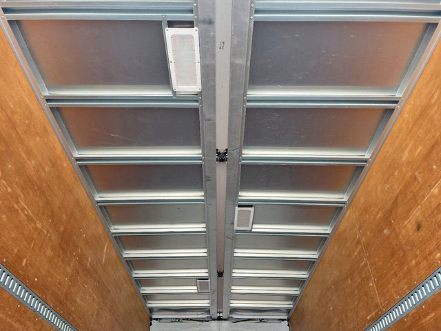 日野レンジャーアルミウイング中型（4t）[写真10]