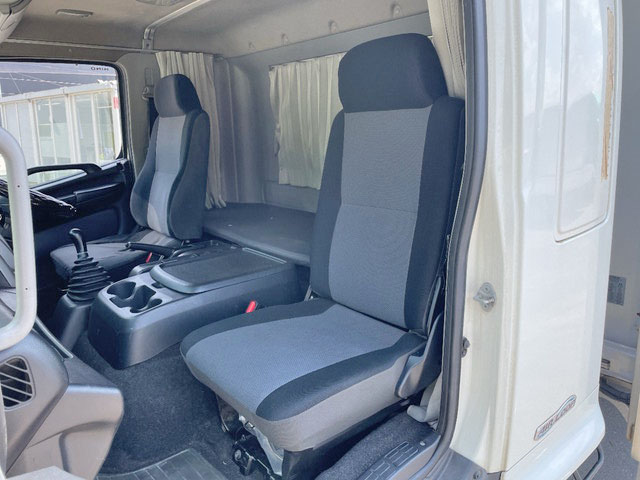 日野レンジャーアルミウイング中型（4t）[写真31]