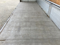 いすゞギガアルミウイング大型（10t）[写真13]