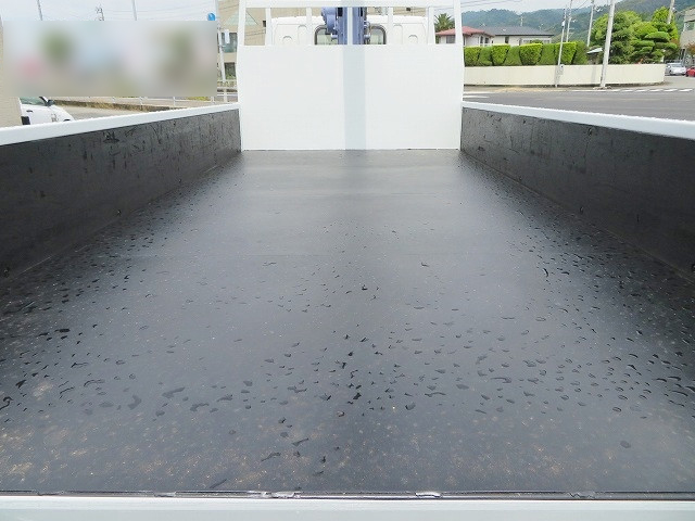 三菱ふそうキャンタークレーン3段小型（2t・3t）[写真12]