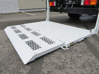 三菱ふそうキャンタークレーン3段小型（2t・3t）[写真16]