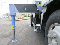 三菱ふそうキャンタークレーン3段小型（2t・3t）[写真20]