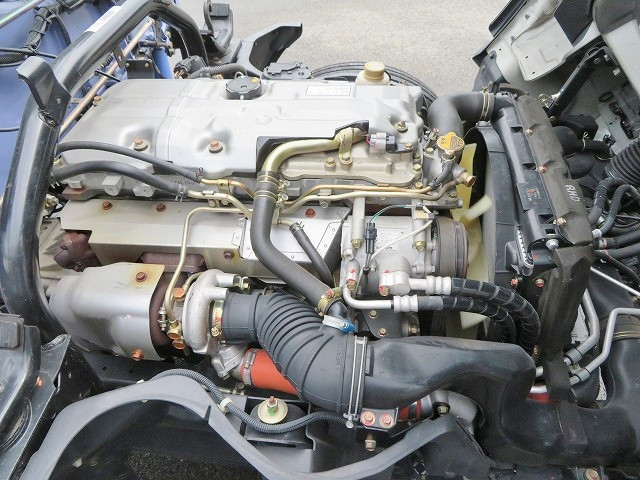 三菱ふそうキャンタークレーン3段小型（2t・3t）[写真23]