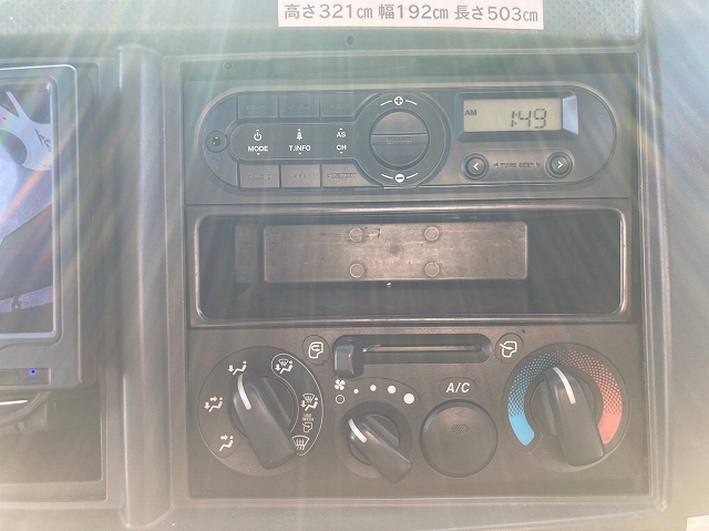 いすゞエルフアルミバン小型（2t・3t）[写真11]