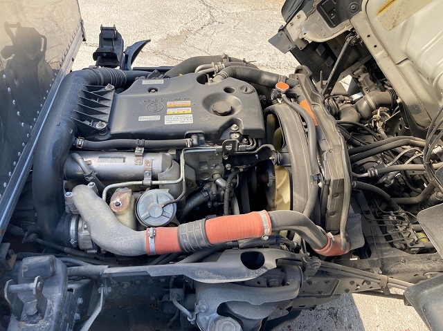 いすゞエルフアルミバン小型（2t・3t）[写真18]