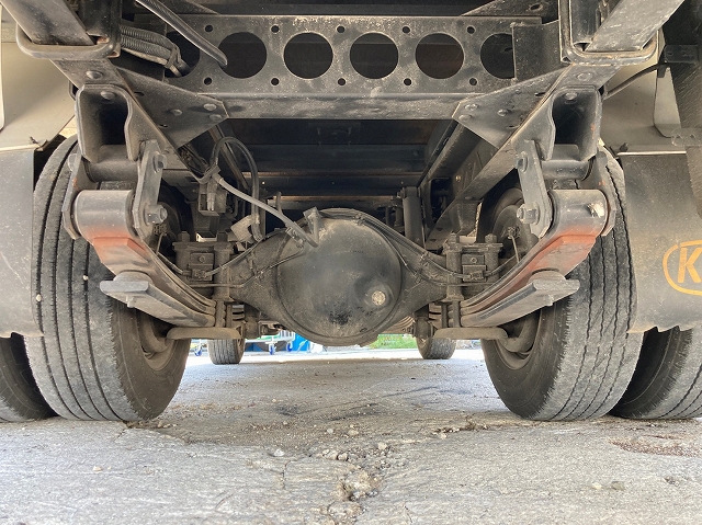 いすゞエルフアルミバン小型（2t・3t）[写真24]