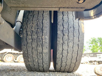 UDトラックスクオントレーラーヘッド（トラクターヘッド）大型（10t）[写真18]