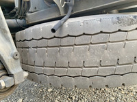 UDトラックスクオントレーラーヘッド（トラクターヘッド）大型（10t）[写真21]