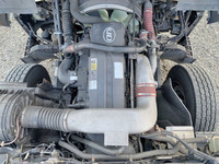 UDトラックスクオントレーラーヘッド（トラクターヘッド）大型（10t）[写真23]