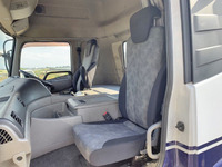 UDトラックスクオントレーラーヘッド（トラクターヘッド）大型（10t）[写真30]