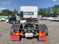 UDトラックスクオントレーラーヘッド（トラクターヘッド）大型（10t）[写真08]