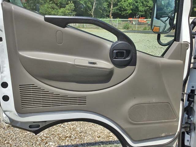 日産アトラスアルミバン小型（2t・3t）[写真24]