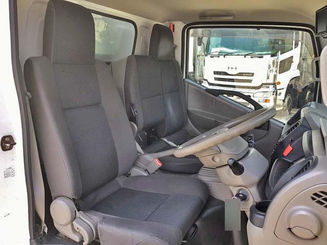 日産アトラスアルミバン小型（2t・3t）[写真27]