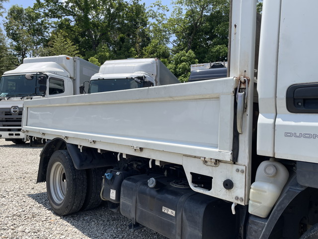 三菱ふそうキャンターガッツ平ボディ小型（2t・3t）[写真10]