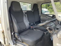 三菱ふそうキャンターガッツ平ボディ小型（2t・3t）[写真22]