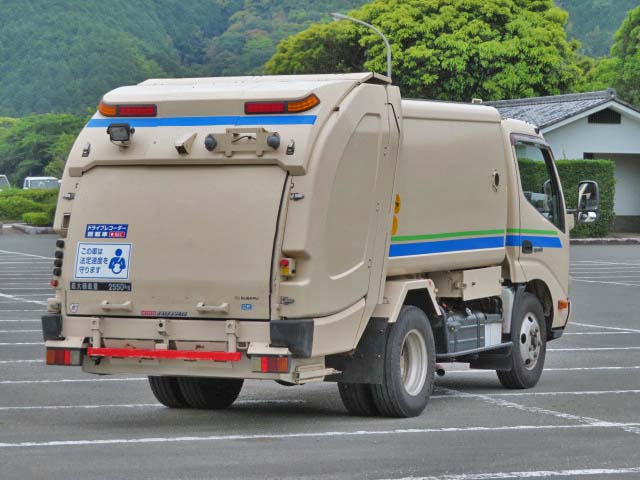 日野デュトロパッカー車（塵芥車）小型（2t・3t）[写真02]