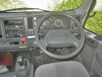 いすゞエルフアルミバン小型（2t・3t）[写真24]