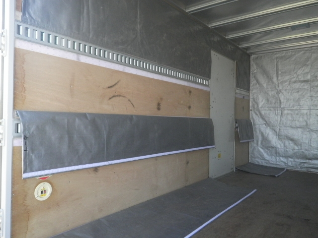 いすゞエルフアルミバン小型（2t・3t）[写真11]