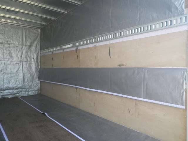 いすゞエルフアルミバン小型（2t・3t）[写真12]