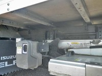 いすゞエルフアルミバン小型（2t・3t）[写真17]