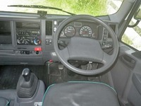 いすゞエルフアルミバン小型（2t・3t）[写真24]