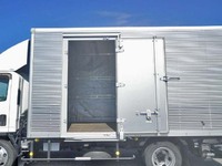 いすゞエルフアルミバン小型（2t・3t）[写真05]