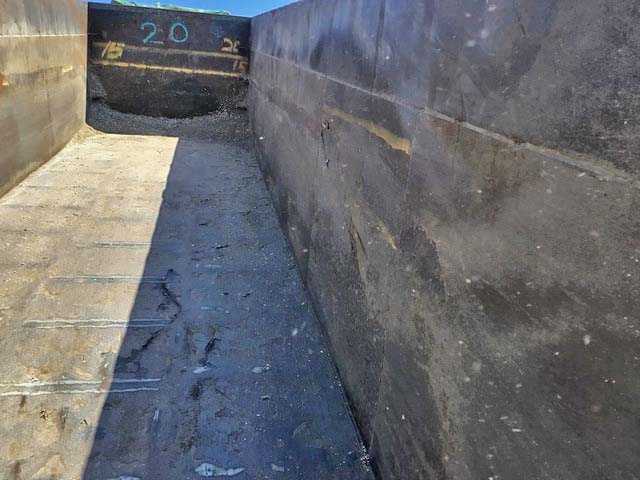 三菱ふそうスーパーグレート深ダンプ（土砂禁ダンプ）大型（10t）[写真14]