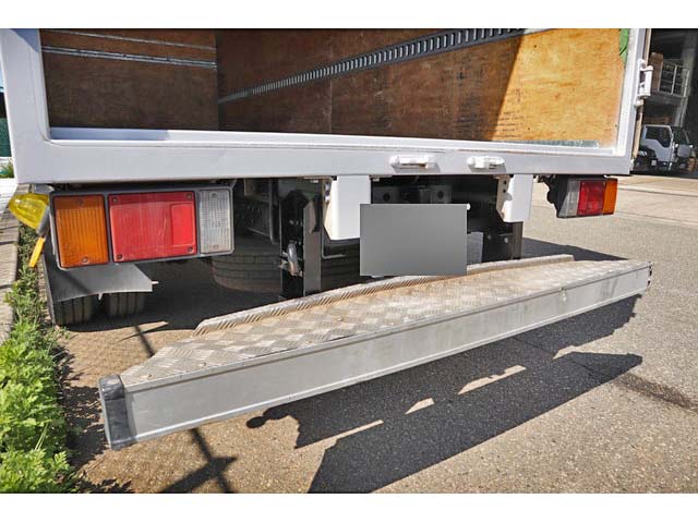 マツダタイタンアルミバン小型（2t・3t）[写真19]