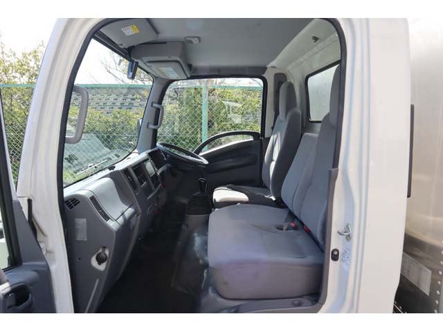 マツダタイタンアルミバン小型（2t・3t）[写真04]