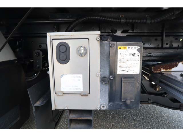 いすゞエルフアルミウイング小型（2t・3t）[写真19]