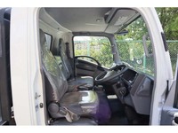 いすゞエルフアルミウイング小型（2t・3t）[写真27]