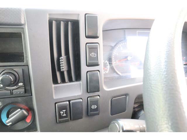 いすゞエルフアルミウイング小型（2t・3t）[写真32]